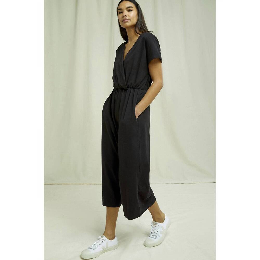 NEW PEOPLE TREE evelyn jumpsuit in black